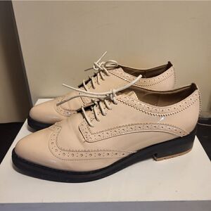 Gunmetal "Marushka" Cream Patent Leather Wingtip Oxford Shoes sz.8 MSRP $160